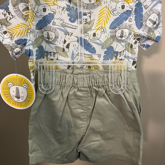 Boys 2 Piece Shirt & Short Set - Picture 2 of 4